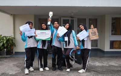 SMKN 2 Penerbangan Bukit Batu  Juara III Lomba Fotografi Jurnalistik
